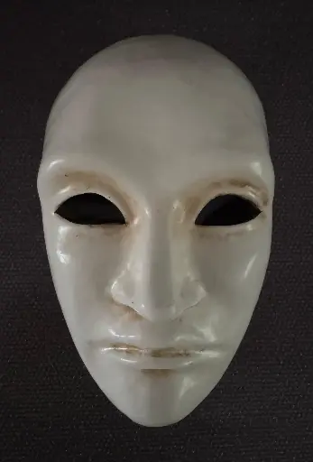 MASQUE CHANVRE NOIR fabriqué à la main à venise (sur commande)